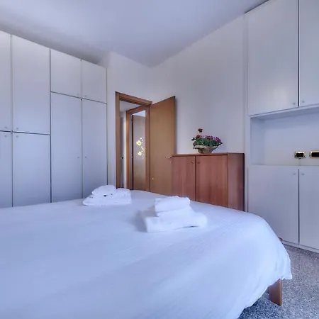 In Centro Apartament Lierna